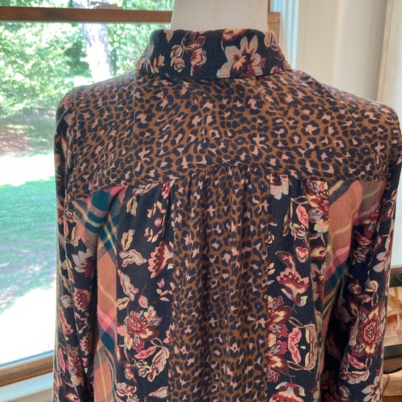 Soft Surroundings Icon Print Mix Tunic Shirt Black Thrush Sz M - Picture 6 of 9